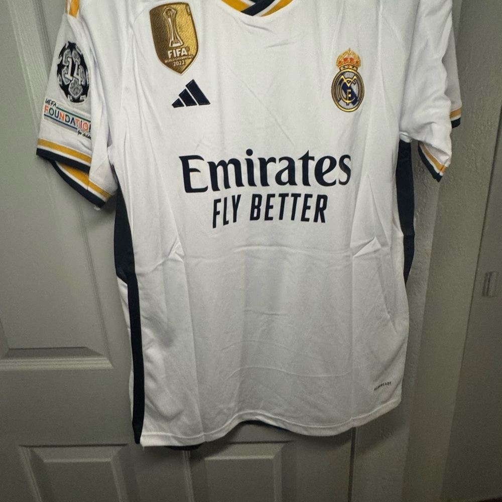 Real Madrid Home Jersey Kroos #8 Adidas Men’s Size M Soccer Shirt New With Tags